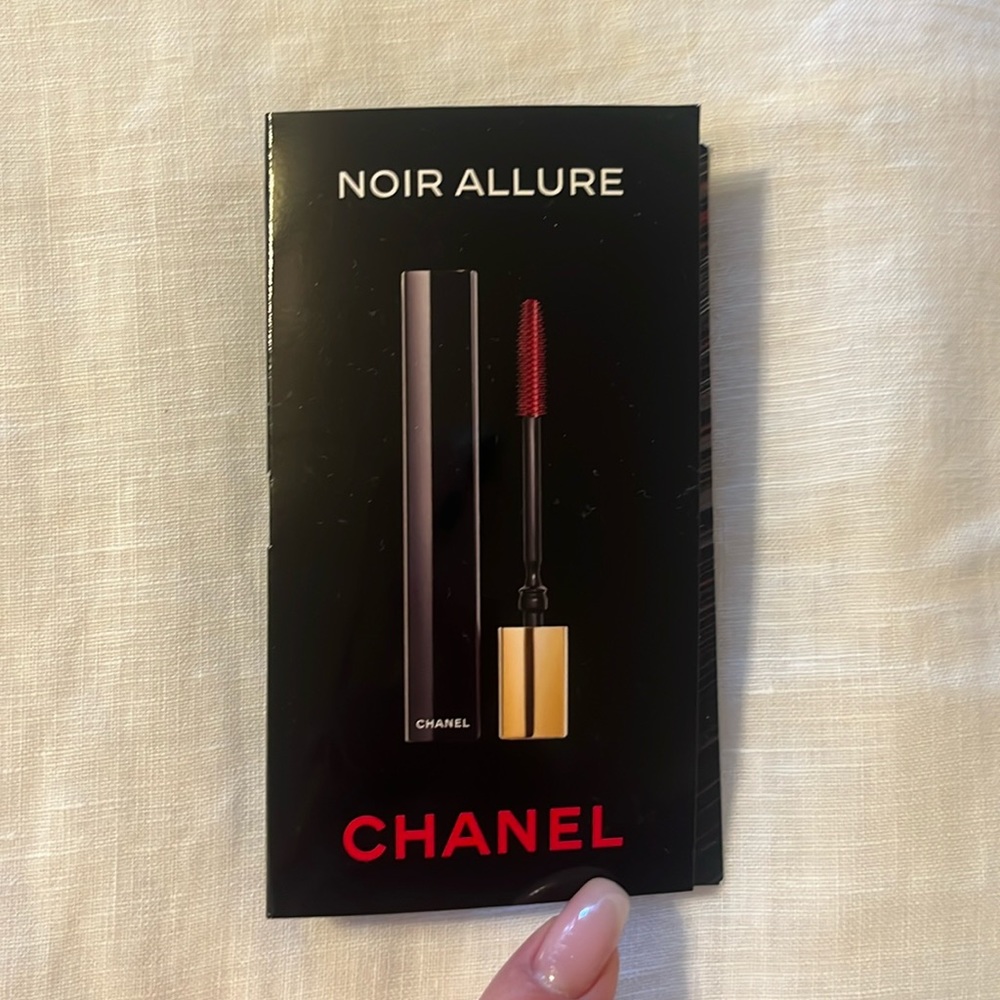 Chanel Allure Mascara Travel Sized 10 Noir